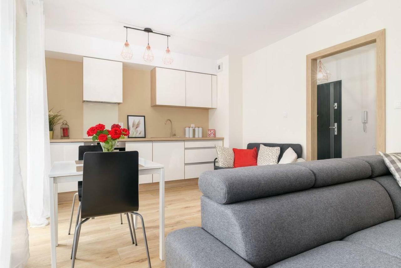Good Time Apartments Strzelecka A Poznan Luaran gambar